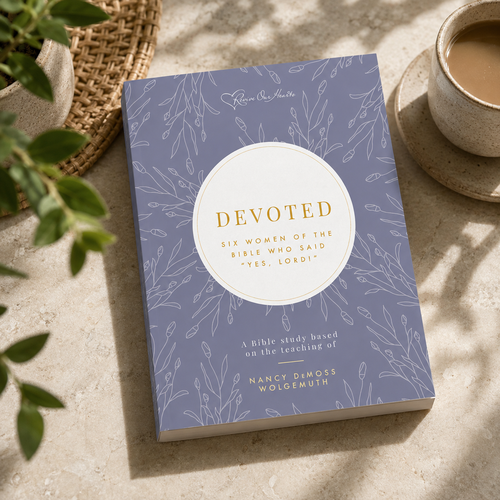 Devoted: Six Women of the Bible Who Said "Yes, Lord!"